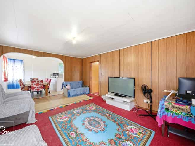 17 Tranent Road, Mangere