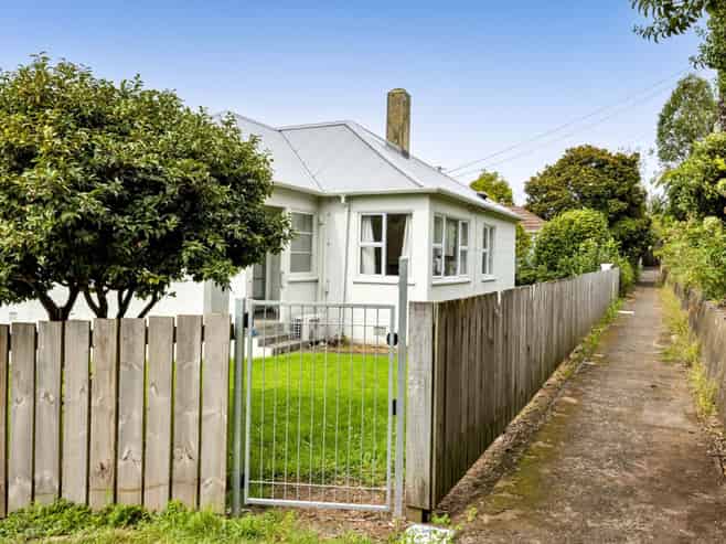 5 Frankley Road, New Plymouth
