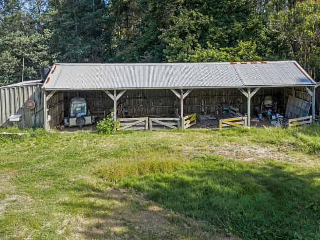 333 Glengarry Road, Glengarry