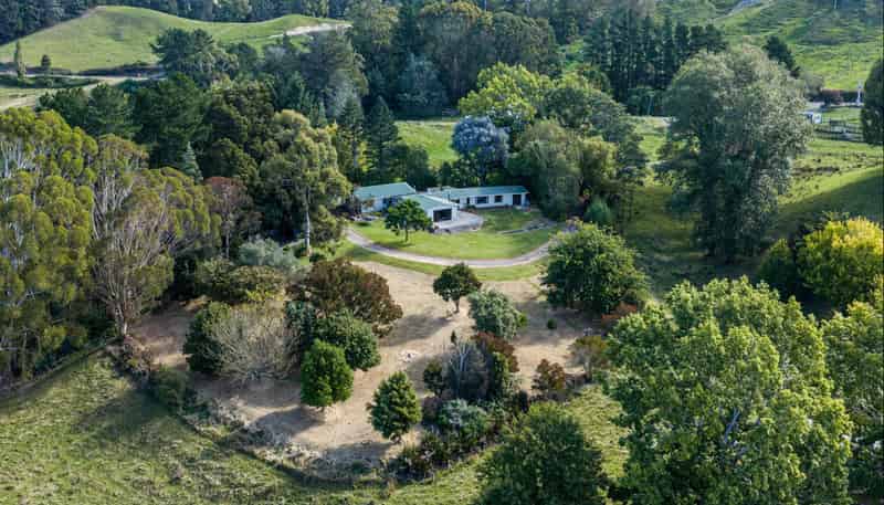 333 Glengarry Road, Glengarry