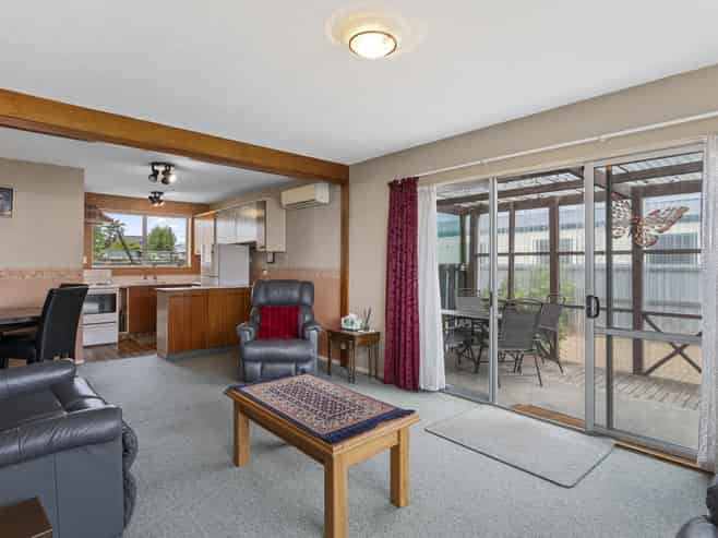 4/15 Division Street, Riccarton