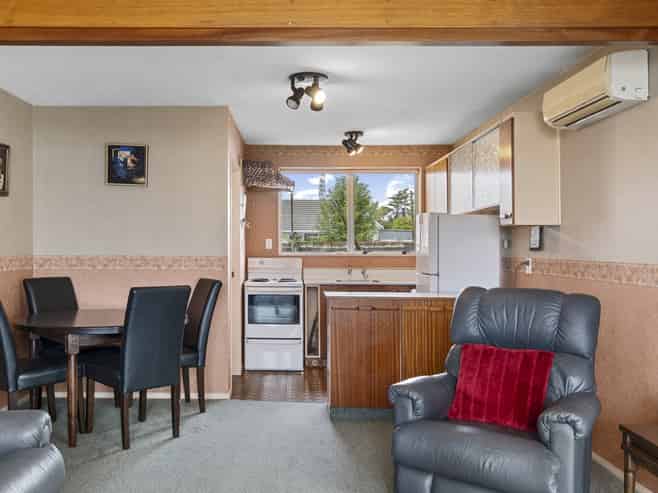 4/15 Division Street, Riccarton