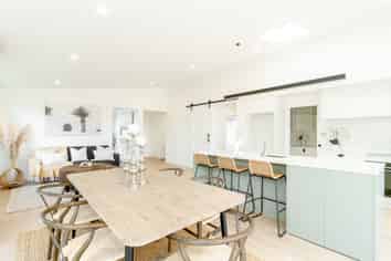 94 Pelorus Avenue, Poraiti