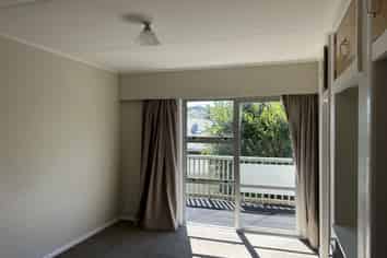 146a The Ridgeway, Enner Glynn