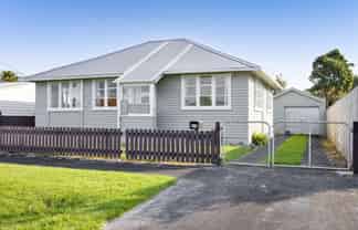 27 Strange Street, Waitara