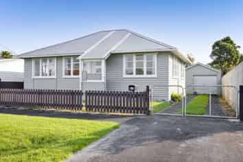 27 Strange Street, Waitara