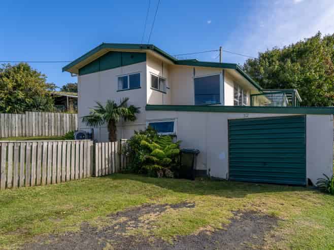 32 Government Road, Raglan
