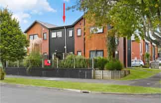 2/13 Palmerston Street, Hamilton Central