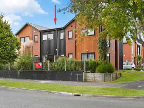 2/13 Palmerston Street, Hamilton Central