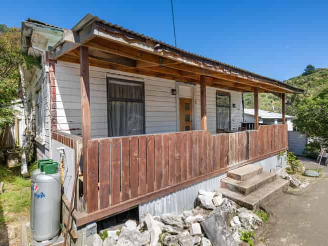 44 South Terrace, Picton