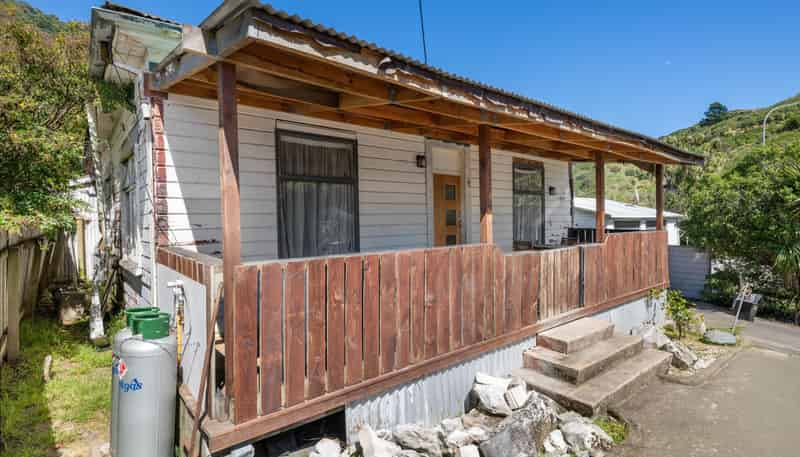 44 South Terrace, Picton