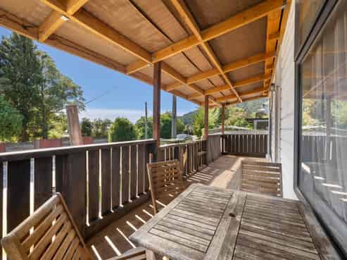 44 South Terrace, Picton