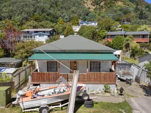 44 South Terrace, Picton
