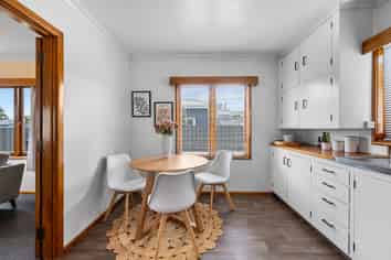 256 Kennedy Road, Onekawa