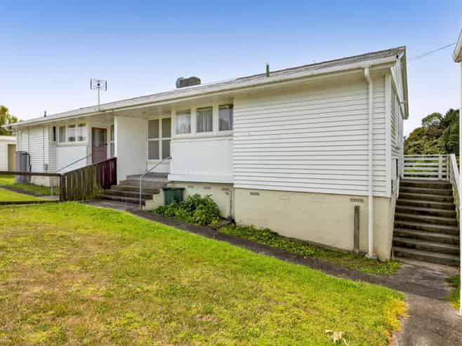 72 And 74 Banks Street, Marfell