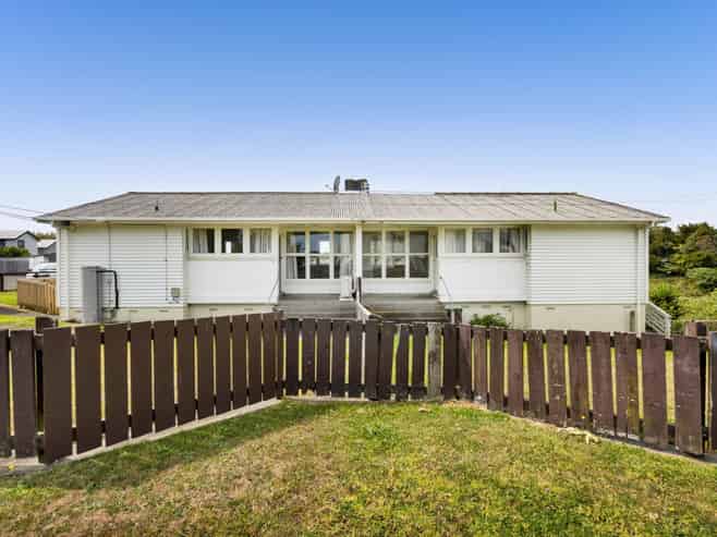 72 And 74 Banks Street, Marfell