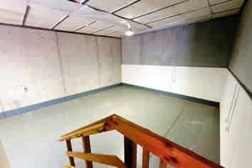 Heavy Wiri Industrial Unit with 3 Phase | 145 m2