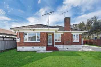 12 New Brighton Road, Mount Wellington