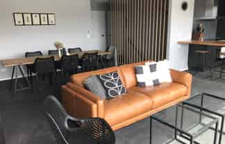 First Floo/39a Mantell Street, Seatoun