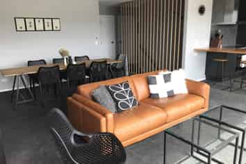 First Floo/39a Mantell Street, Seatoun