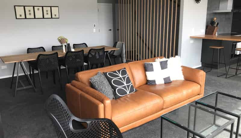 First Floo/39a Mantell Street, Seatoun