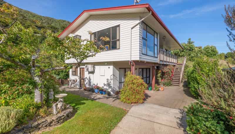 5 Amelia Crescent, Waikawa