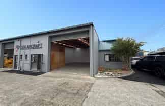 Silverdale Industrial unit with generous parking