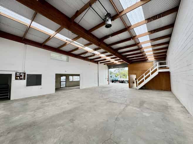 Silverdale Industrial unit with generous parking