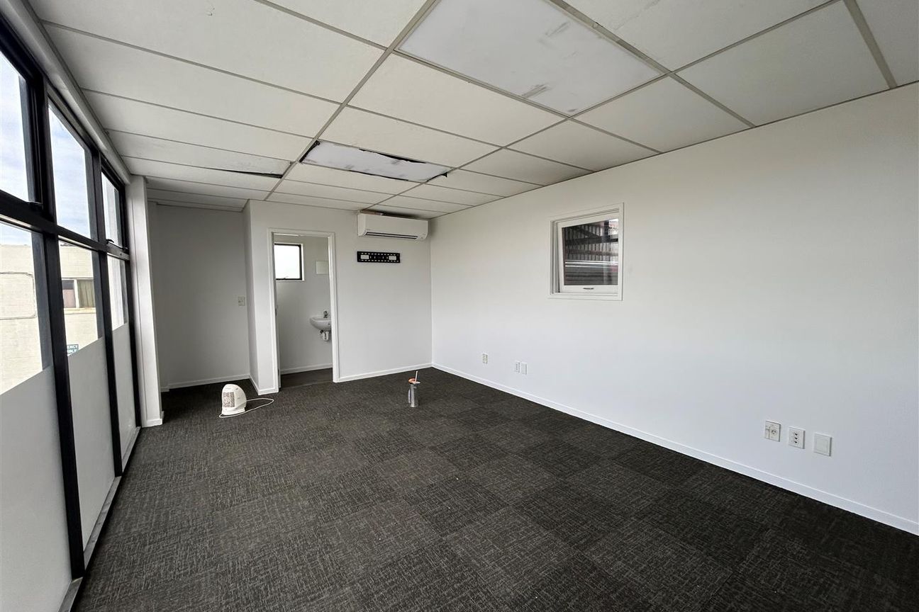 Savills | Refurbished Heavy Industrial – 1,165sqm – pohled 4