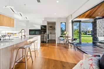 1 Kaituhi Lane, Coatesville