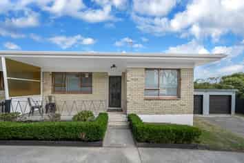 2/52 Butterworth Drive, Glendene