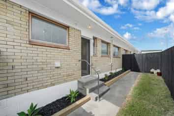 2/52 Butterworth Drive, Glendene