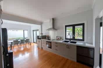 4 Graham Street, Hamilton East