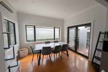 4 Graham Street, Hamilton East