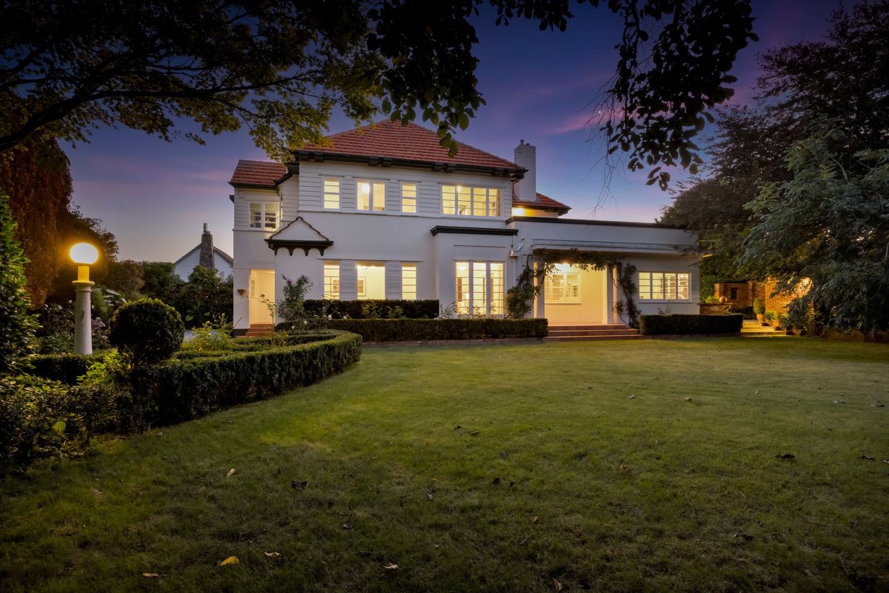 Grand residence on stunning private grounds - Widok 5