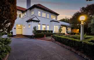 31 Cameron Street, Hawera