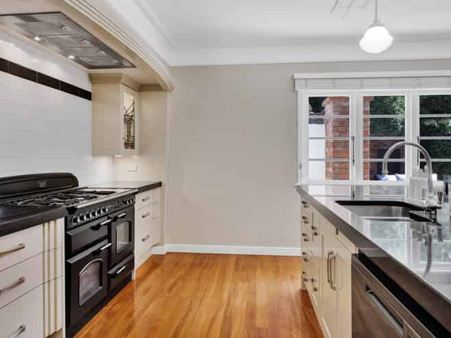 31 Cameron Street, Hawera