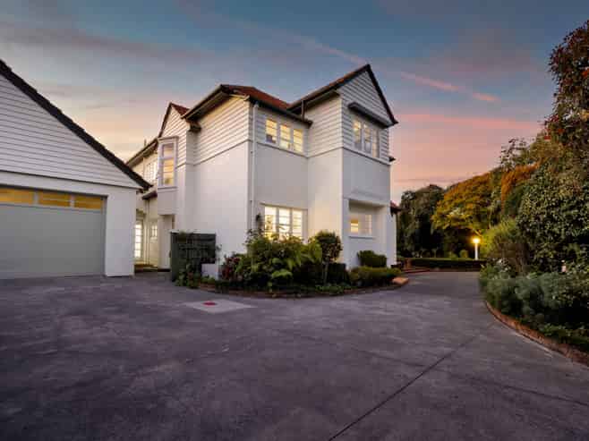 31 Cameron Street, Hawera