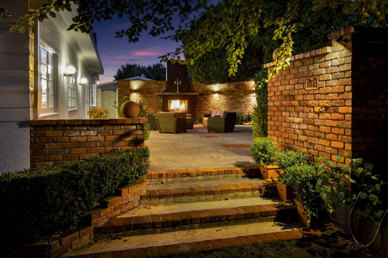 Grand residence on stunning private grounds - Widok 2