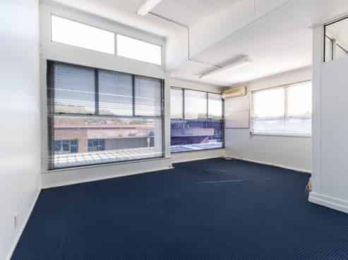 Light filled first floor offices