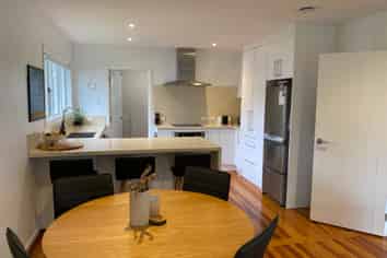 44 Flanshaw Road, Te Atatu South