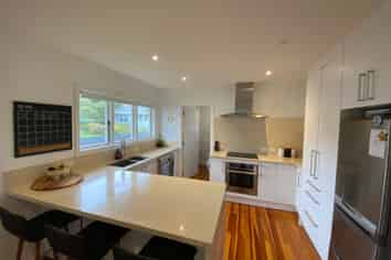 44 Flanshaw Road, Te Atatu South