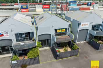 Refurbished Live Work Unit!