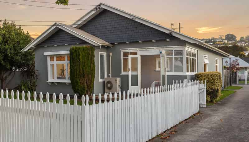 12 Koromiko Street, Saint Martins