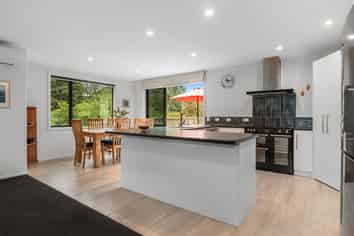 8 Walnut Grove, Kensington