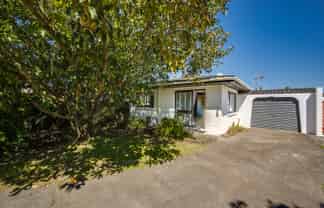 8 Thurley Place, Bay View