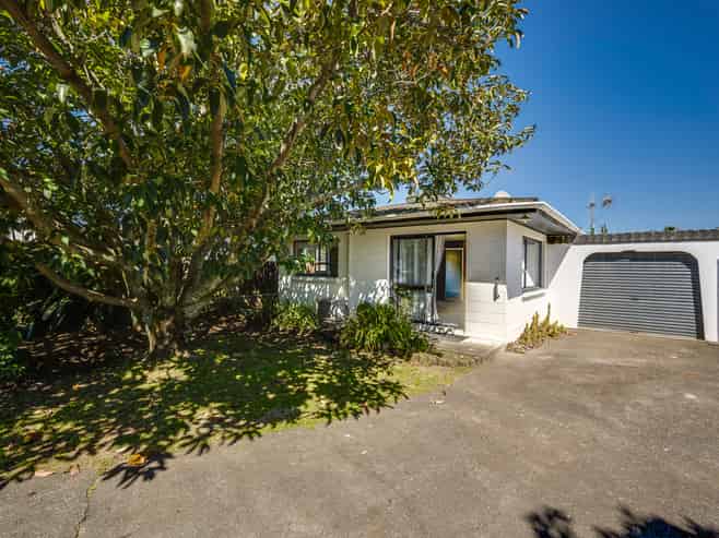 8 Thurley Place, Bay View