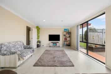 18 Botanic View, Manurewa