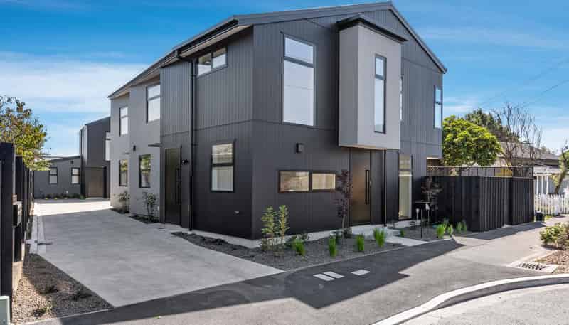 1-4/15 Feilding Street, Addington