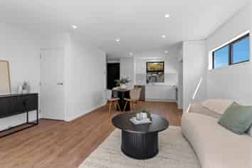 1-4/15 Feilding Street, Addington